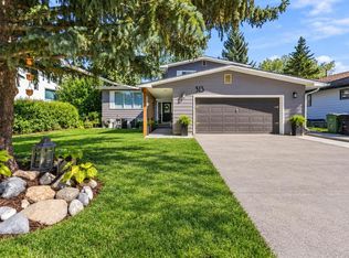 513 Oakridge Way SW, Calgary, AB T2V1T5