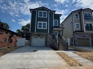 307 Chilton St, Elizabeth City, NJ 07208