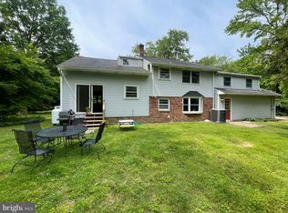 21 Long Ln, Malvern, PA 19355