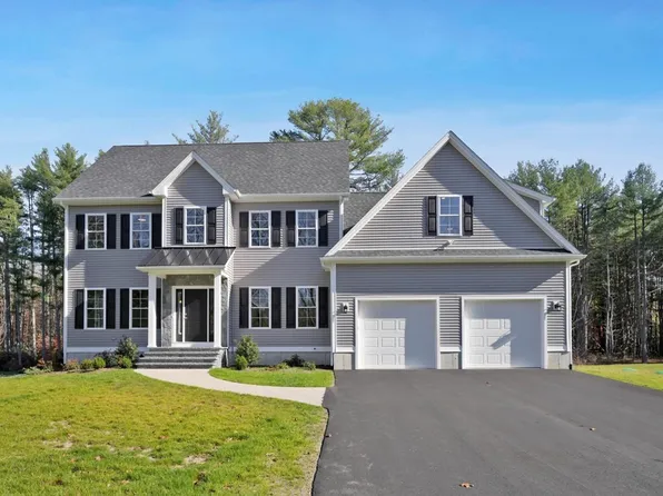 2 Maris Ln, North Dighton, MA 02764