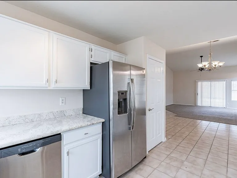 4460 E Verbena Dr — Photo 7