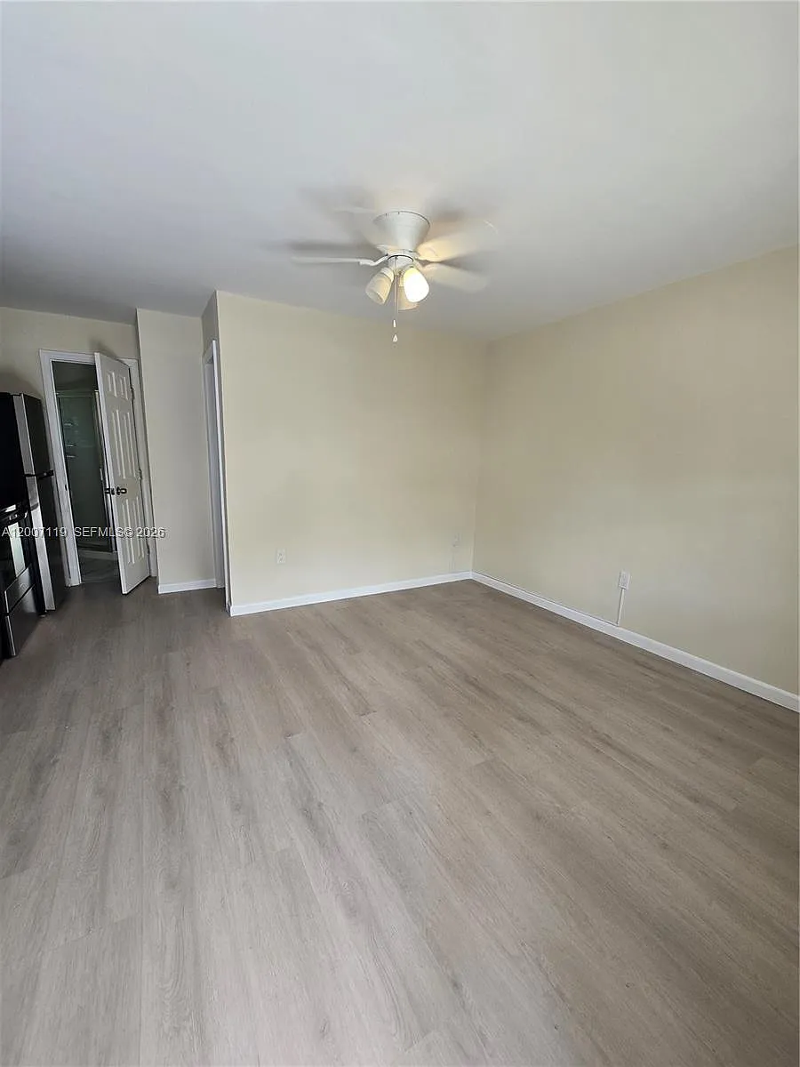 Building Photo - 5936 Fillmore St #3