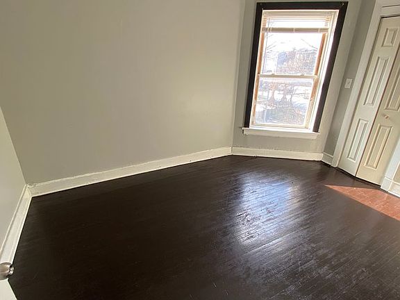4th image of 6014-16 S Calumet Ave #6016-3S