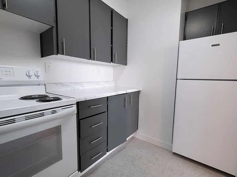 2360 Dundas St W #2350 — Photo 80