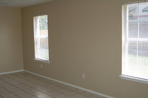 4th image of 307 Kings Way Dr APT B