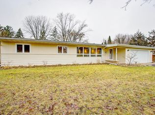 S17W36948 Gramling St, Dousman, WI 53118