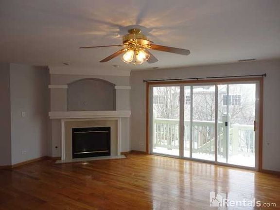 3rd image of 2288 Vanderbilt Dr