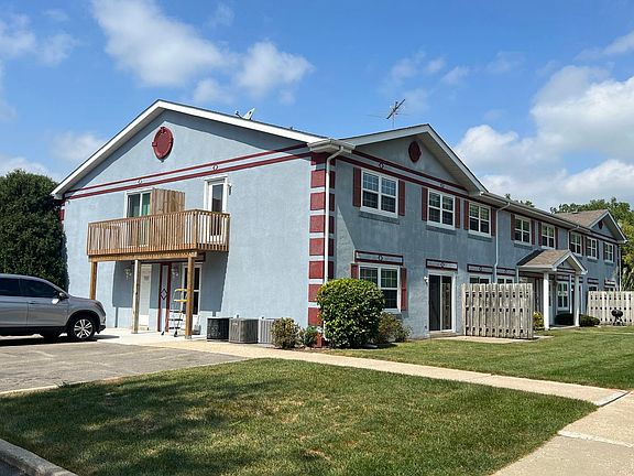 3rd image of 1163 Greenwood Cir Unit 1163