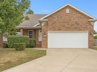 719 E Watermill Cir, Ozark, MO 65721