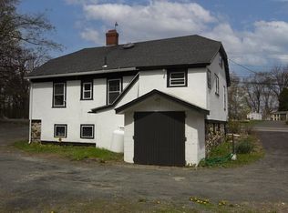 67 Main St, Blandford, MA 01008