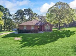 13 Westwood Dr, Huntsville, TX 77320