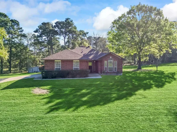 13 Westwood Dr, Huntsville, TX 77320