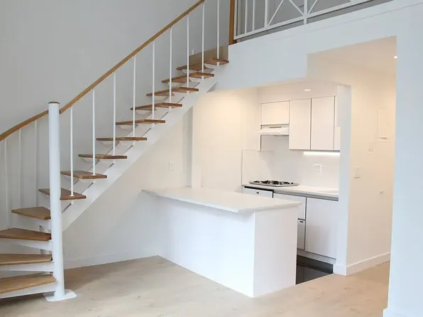 301 West 57th Street image 1 of 24