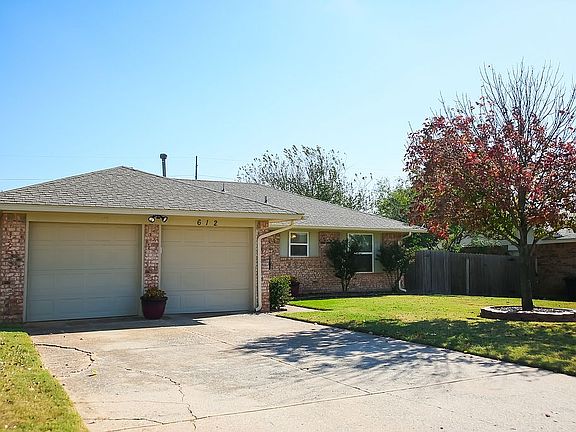 3rd image of 612 Cottonwood Dr