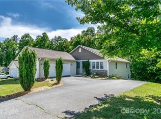 314 Karla Cir, Hendersonville, NC 28739