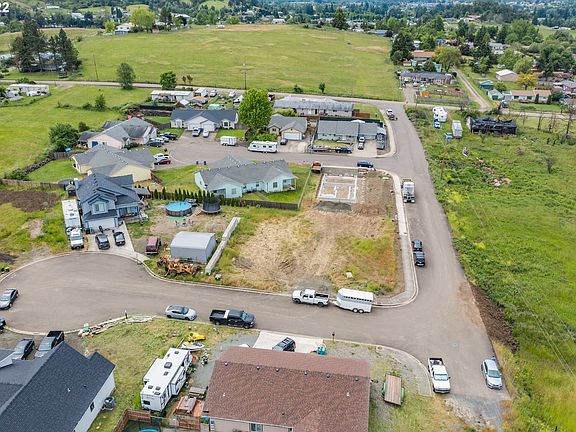 5th image of 755 Rolling Hills Rd