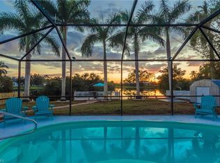 28 Constitution Dr, Naples, FL 34112