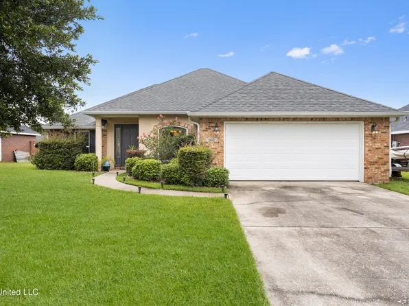 311 Pinecrest Blvd, Long Beach, MS 39560