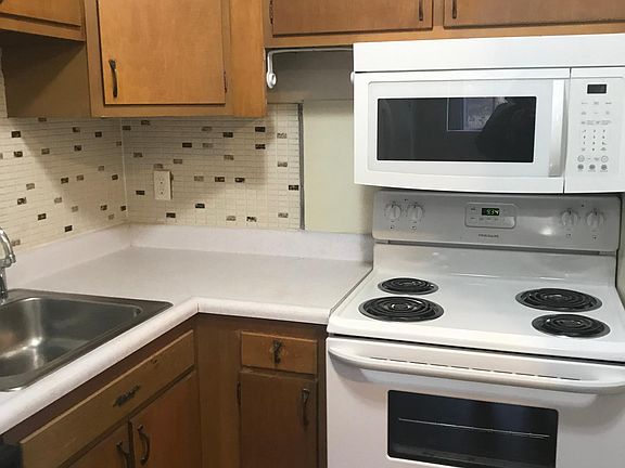 3rd image of 1137 Michigan Ave E APT 24