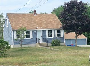 16 Dayton Ln, Dayton, ME 04005