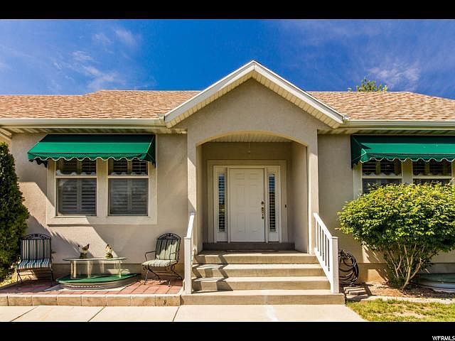 1st image of 757 E Grand Cayman Dr