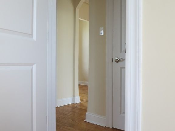 4th image of 3601 Kings Hwy APT B3