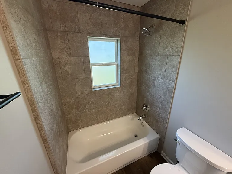 6970 Raleigh Lagrange Dr — Photo 22