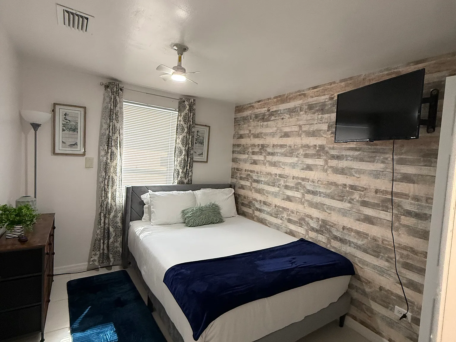 4 bed, 1400 sqft, $3,800 — Photo 4
