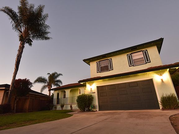 2nd image of 2950 Roberta Ct