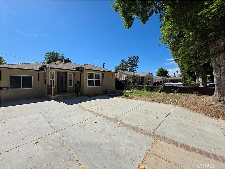 7019 Jamieson Ave — Photo 23