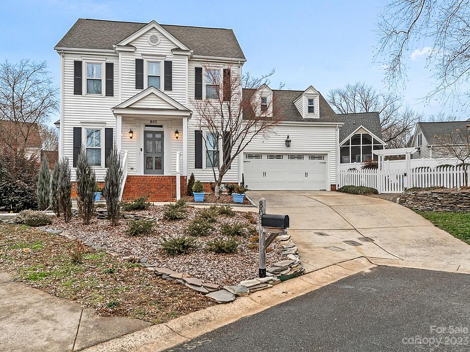 1st image of 805 Blackburn Ct