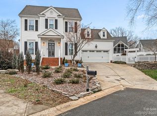 805 Blackburn Ct, Charlotte, NC 28209