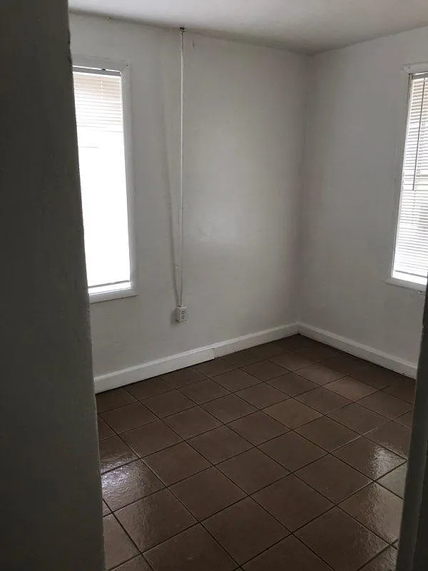 2 bed, 550 sqft, $850 — Photo 4