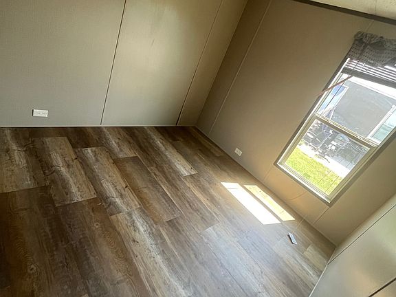 4th image of 8539 Gulf Hwy #660