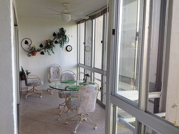 4th image of 2110 Benjamin Franklin Dr #304
