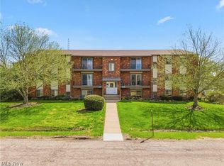 5240 Emil Ave SW, Navarre, OH 44662
