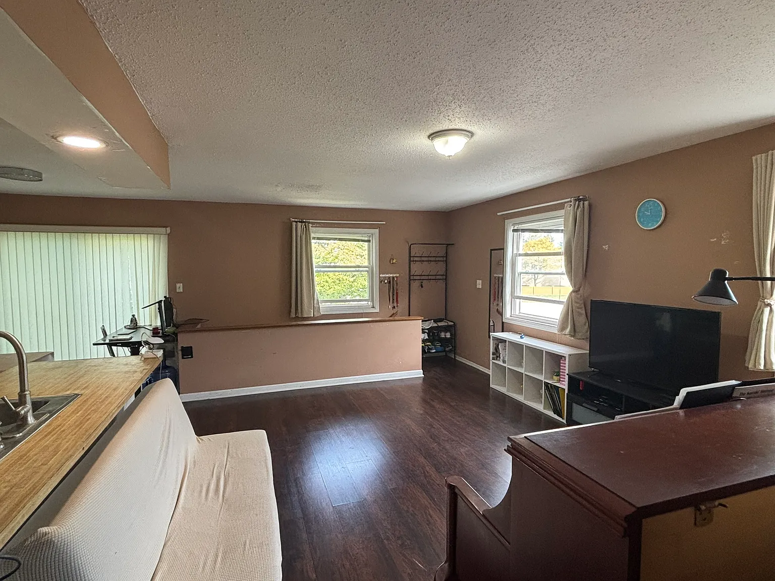 2 bed, 990 sqft, $1,875 — Photo 4