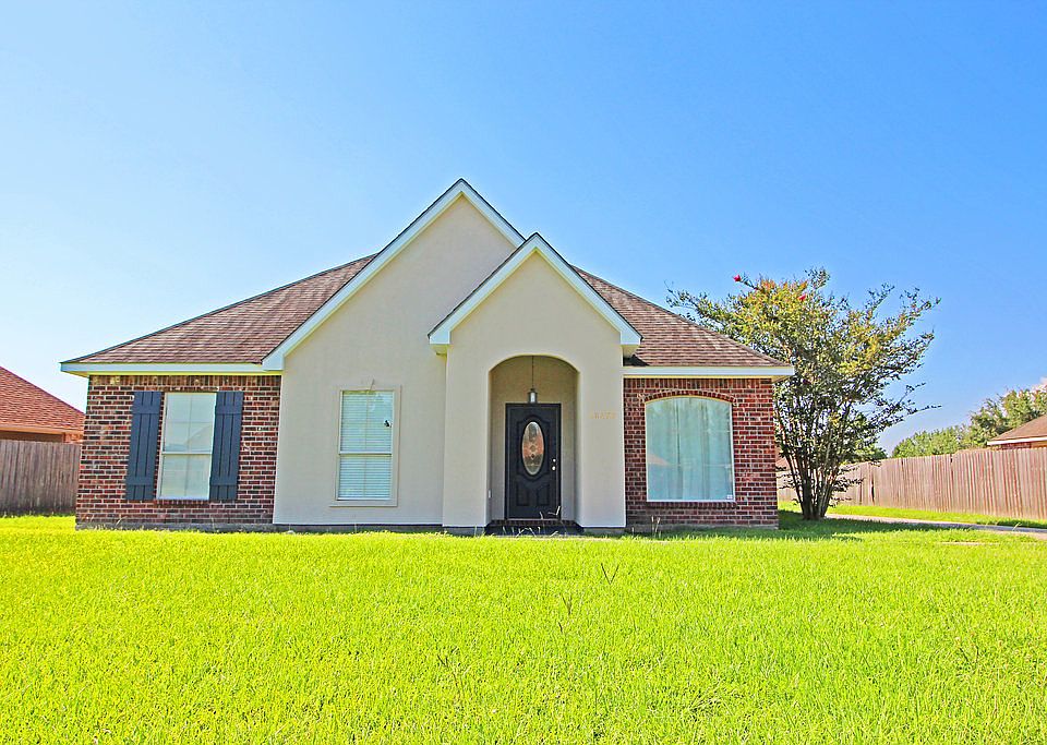 1st image of 38279 Graystone Ave