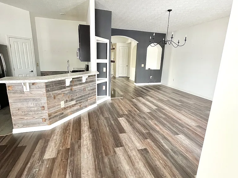 3175 Rossmore Cir — Photo 22