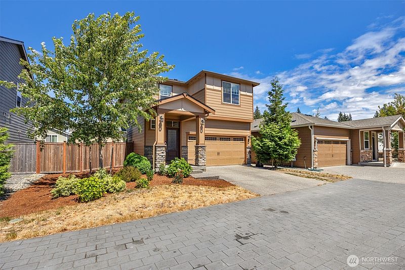 3rd image of 5733 86th Drive NE