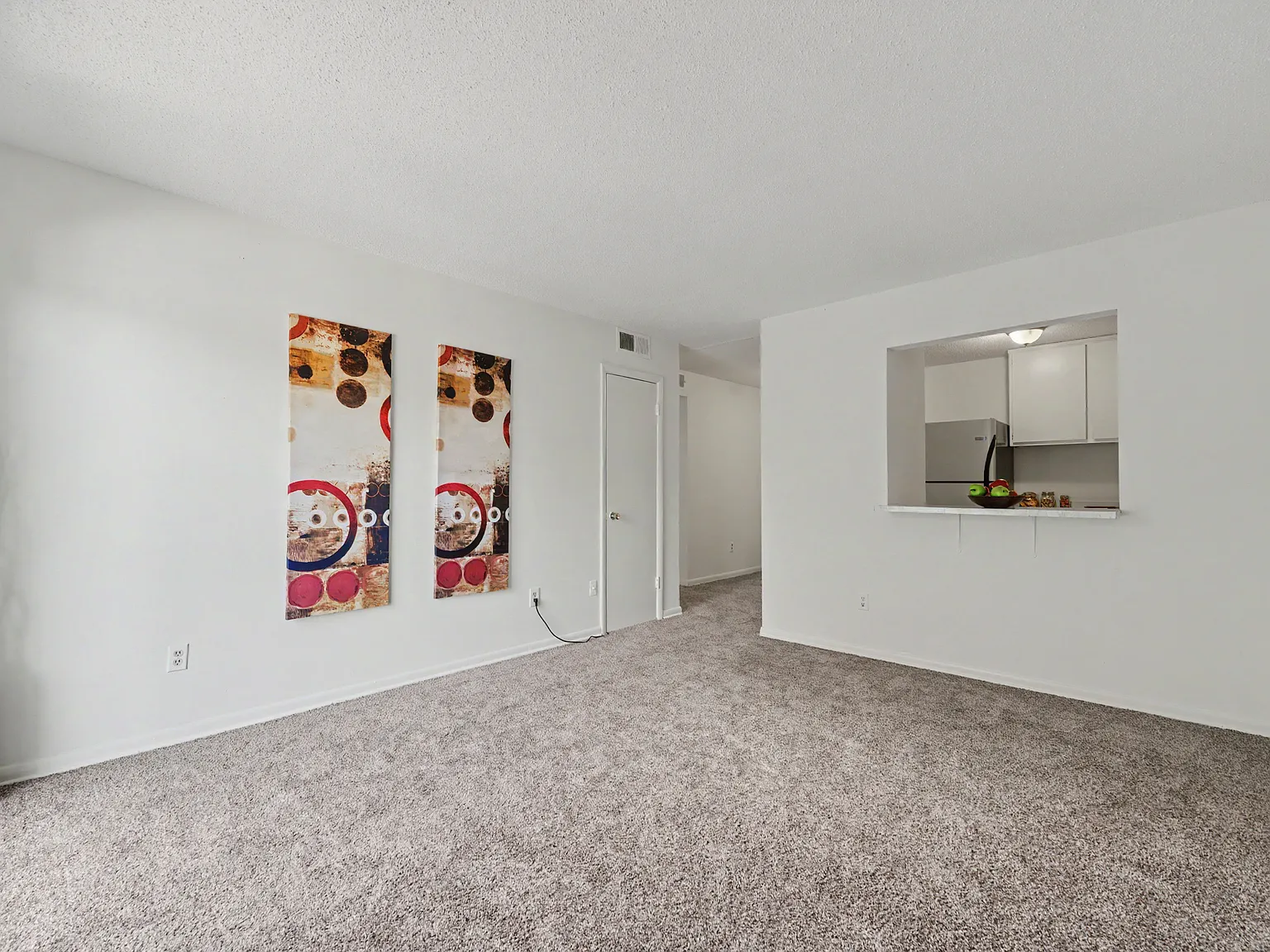 1 bed, 648 sqft, $1,175 — Photo 4