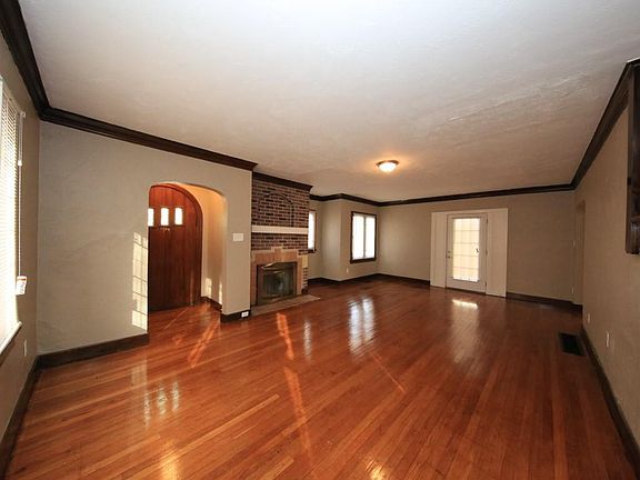 5th image of 1554 Cornell Dr