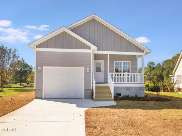 205 Bayswater Court, New Bern, NC 28562