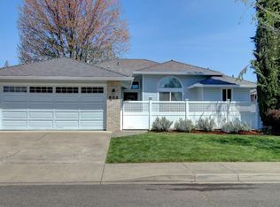602 Shadow Wood Dr, Medford, OR 97501