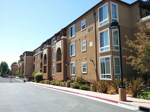 4th image of 801 S Winchester Blvd APT 6105