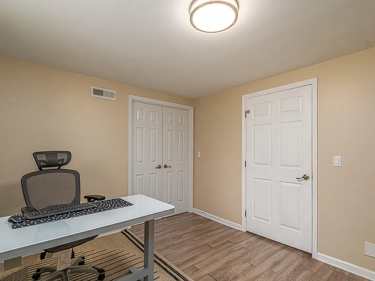 3902 Laird Ln — Photo 27