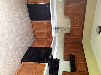 3rd image of 6419 Oak Leaf Dr