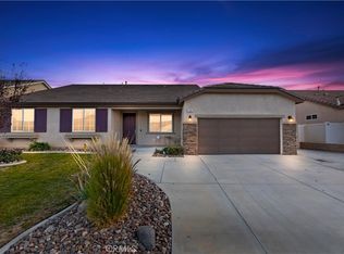 138 Knoll Crest Dr, Calimesa, CA 92320
