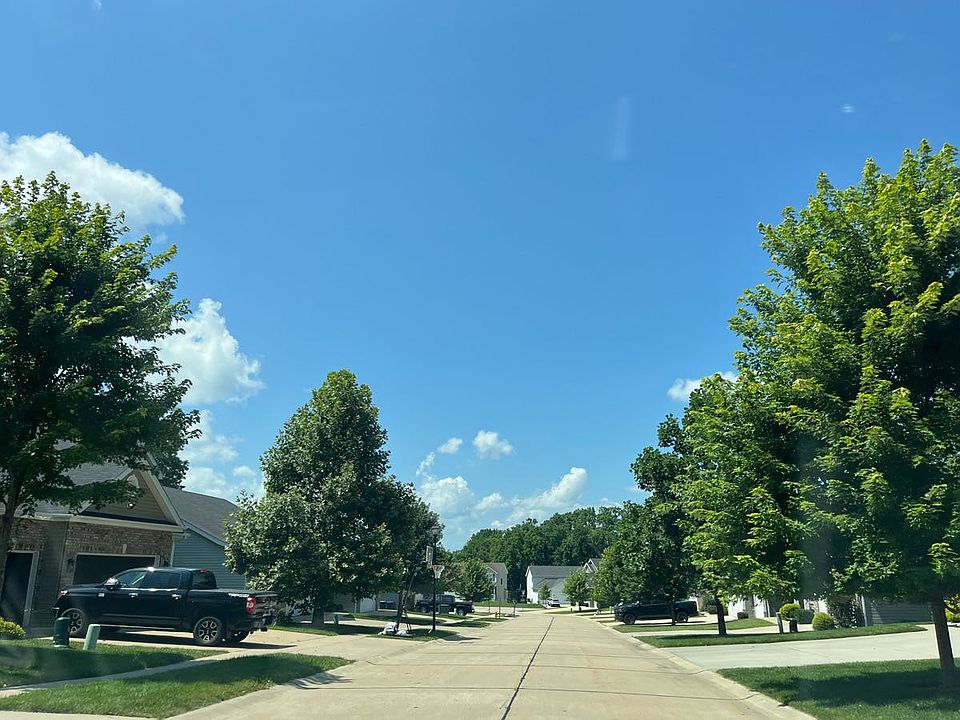 2nd image of 17655 Trailmark Ct