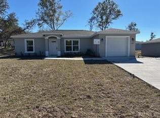 2290 W Menores Dr, Citrus Springs, FL 34434